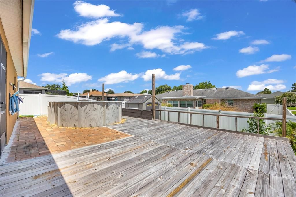 For Sale: $305,000 (3 beds, 2 baths, 1847 Square Feet)