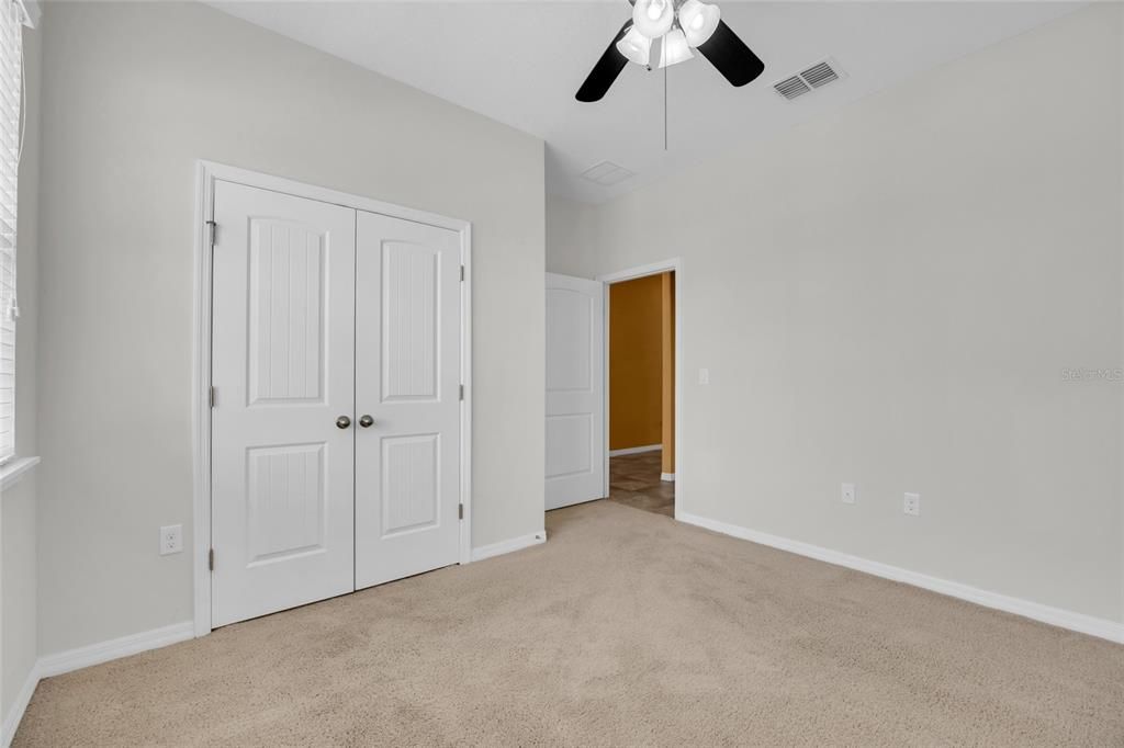 For Sale: $305,000 (3 beds, 2 baths, 1847 Square Feet)