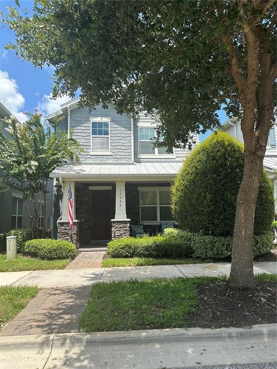 For Rent: $3,200 (3 beds, 3 baths, 2096 Square Feet)