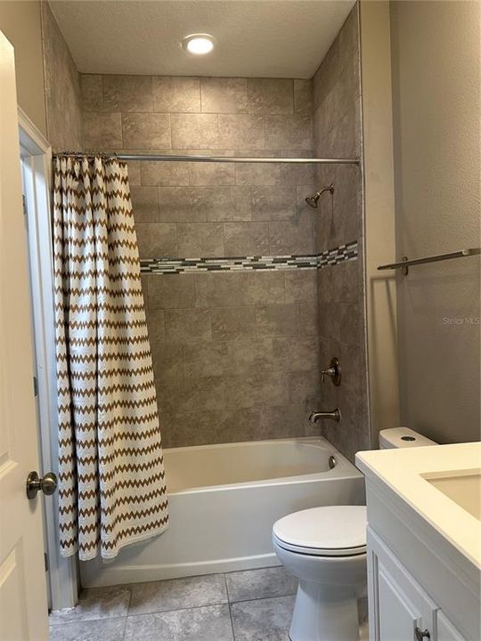 For Rent: $3,200 (3 beds, 3 baths, 2096 Square Feet)