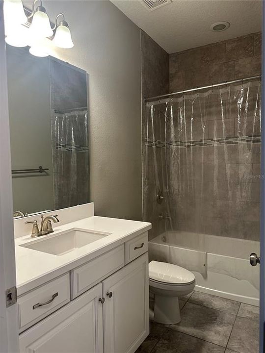 For Rent: $3,200 (3 beds, 3 baths, 2096 Square Feet)
