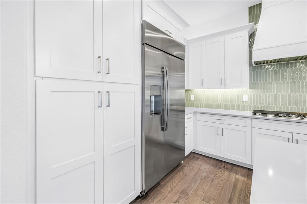 В аренду: $8,500 (4 спален, 3 ванн, 2581 Квадратных фут)
