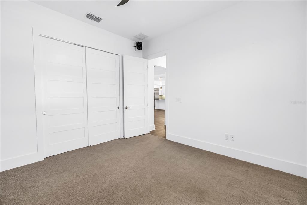 В аренду: $8,500 (4 спален, 3 ванн, 2581 Квадратных фут)