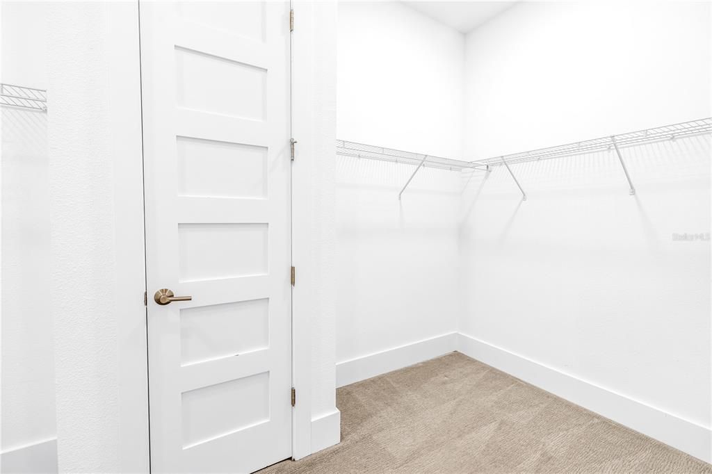 В аренду: $8,500 (4 спален, 3 ванн, 2581 Квадратных фут)