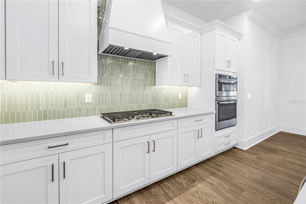 В аренду: $8,500 (4 спален, 3 ванн, 2581 Квадратных фут)