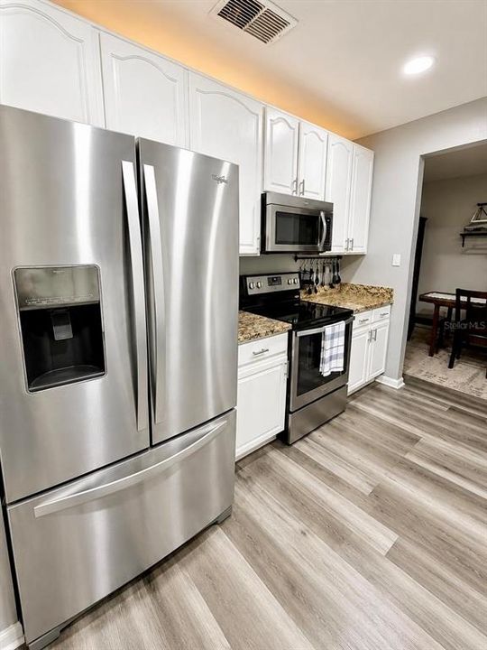 For Sale: $495,000 (4 beds, 2 baths, 2085 Square Feet)