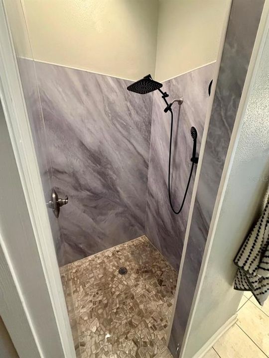 For Sale: $495,000 (4 beds, 2 baths, 2085 Square Feet)