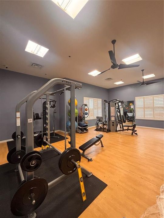 For Sale: $169,169 (2 beds, 2 baths, 1101 Square Feet)