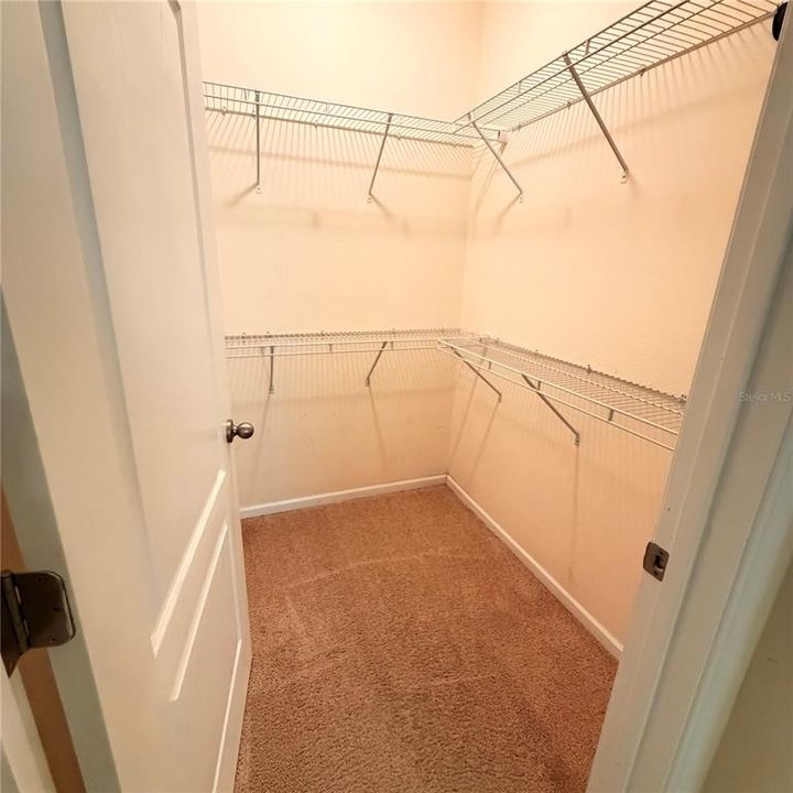 For Sale: $169,169 (2 beds, 2 baths, 1101 Square Feet)