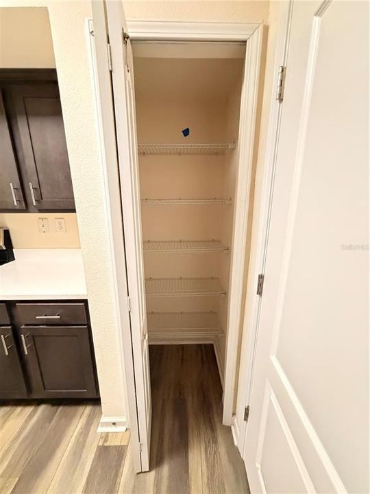 For Sale: $169,169 (2 beds, 2 baths, 1101 Square Feet)