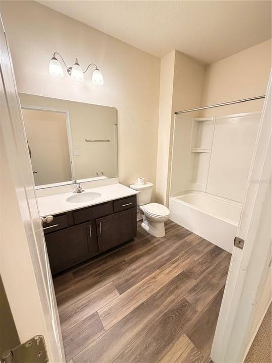 For Sale: $169,169 (2 beds, 2 baths, 1101 Square Feet)