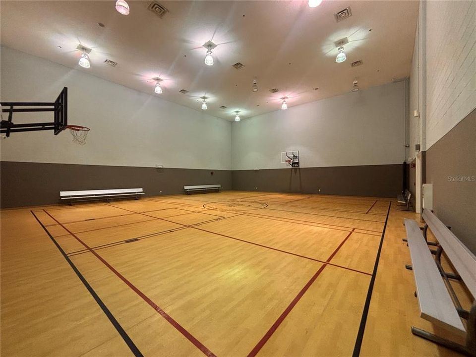 For Sale: $169,169 (2 beds, 2 baths, 1101 Square Feet)