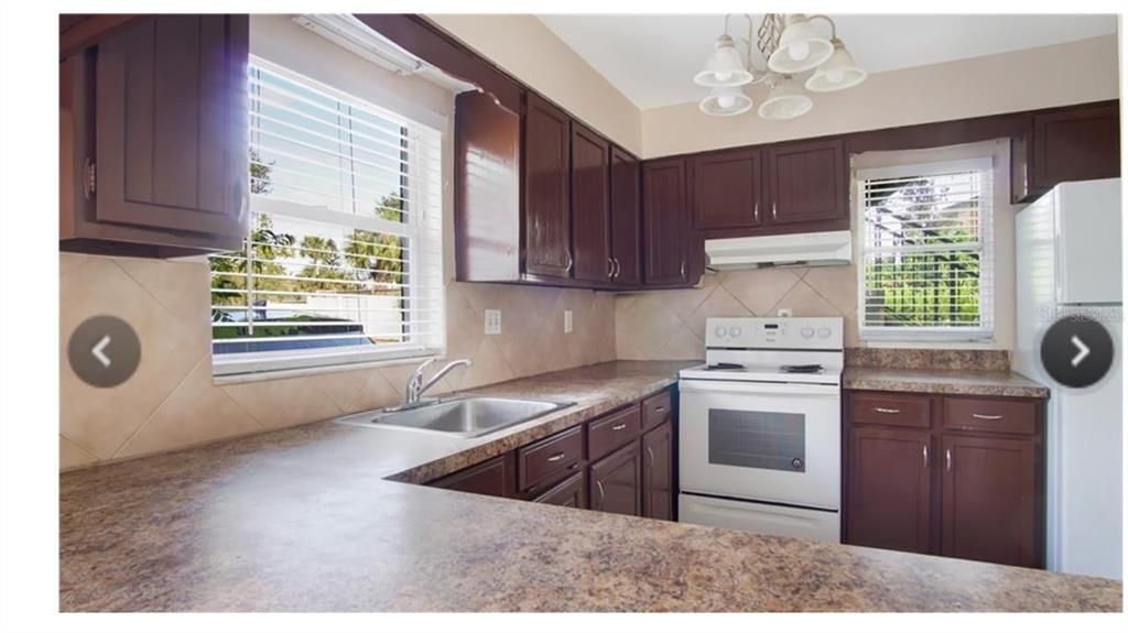 For Sale: $153,000 (2 beds, 2 baths, 1034 Square Feet)