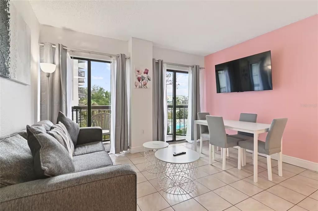 En Venta: $249,900 (2 camas, 2 baños, 578 Pies cuadrados)