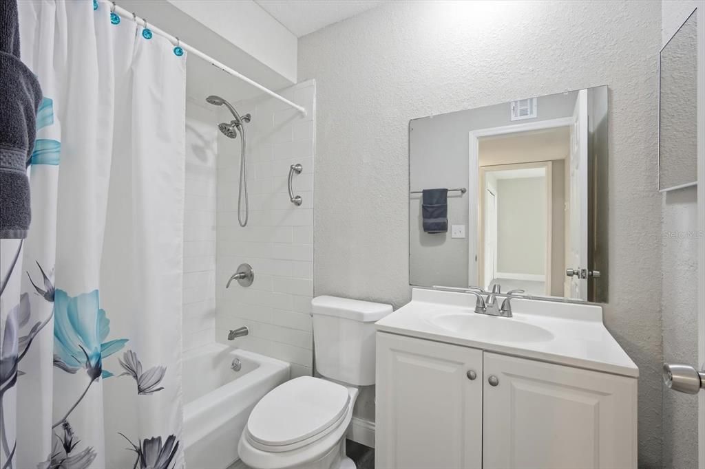 En Venta: $289,990 (2 camas, 2 baños, 1290 Pies cuadrados)