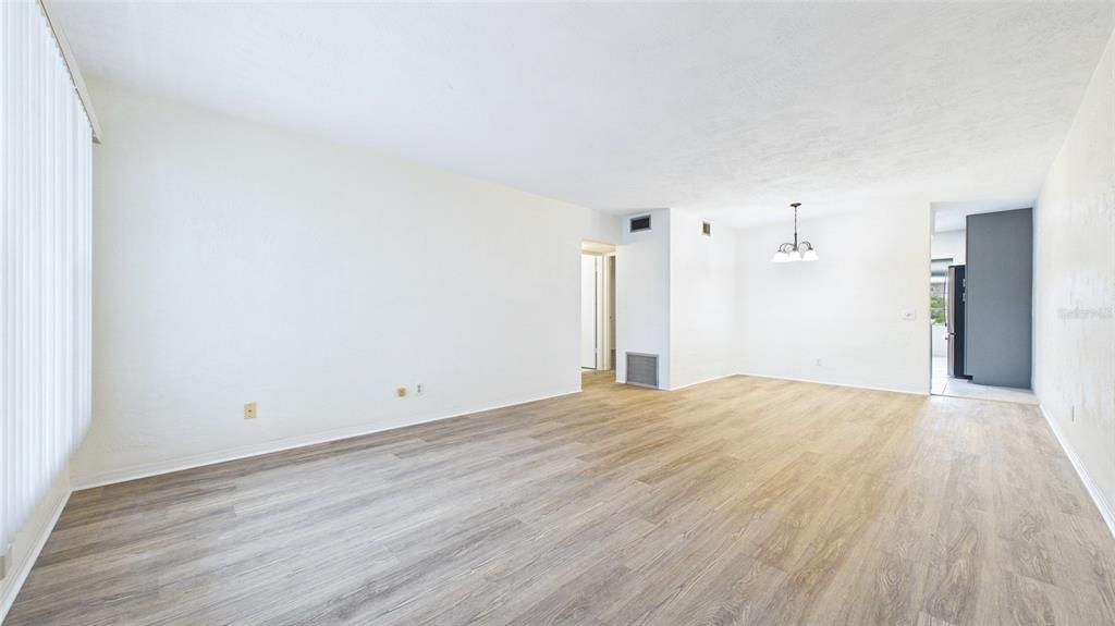 В аренду: $1,600 (2 спален, 2 ванн, 1100 Квадратных фут)