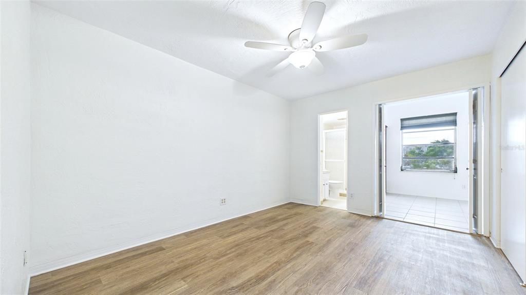 В аренду: $1,600 (2 спален, 2 ванн, 1100 Квадратных фут)