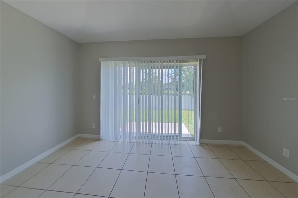 En Renta: $2,299 (4 camas, 2 baños, 1972 Pies cuadrados)