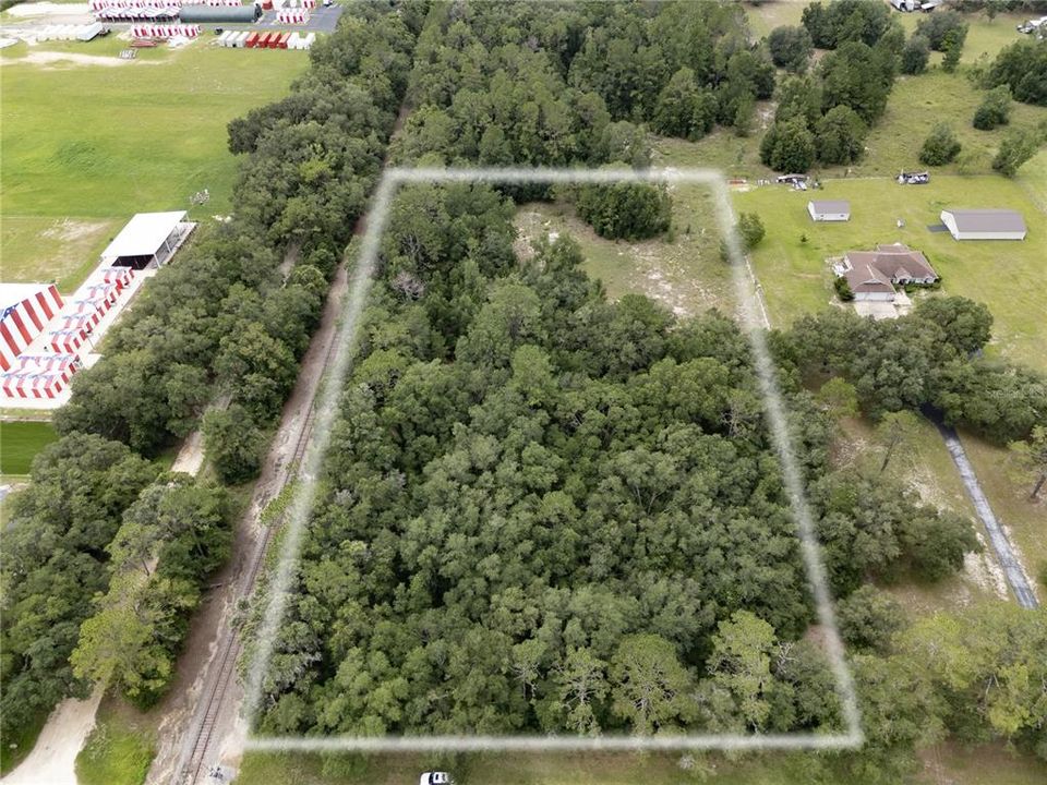 На продажу: $255,000 (4.16 acres)