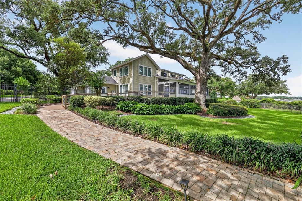 En Venta: $1,675,000 (4 camas, 3 baños, 3078 Pies cuadrados)
