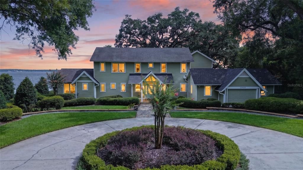 En Venta: $1,675,000 (4 camas, 3 baños, 3078 Pies cuadrados)