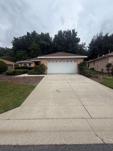 For Rent: $1,900 (3 beds, 2 baths, 1576 Square Feet)
