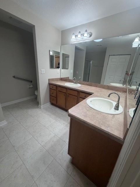 For Rent: $1,900 (3 beds, 2 baths, 1576 Square Feet)