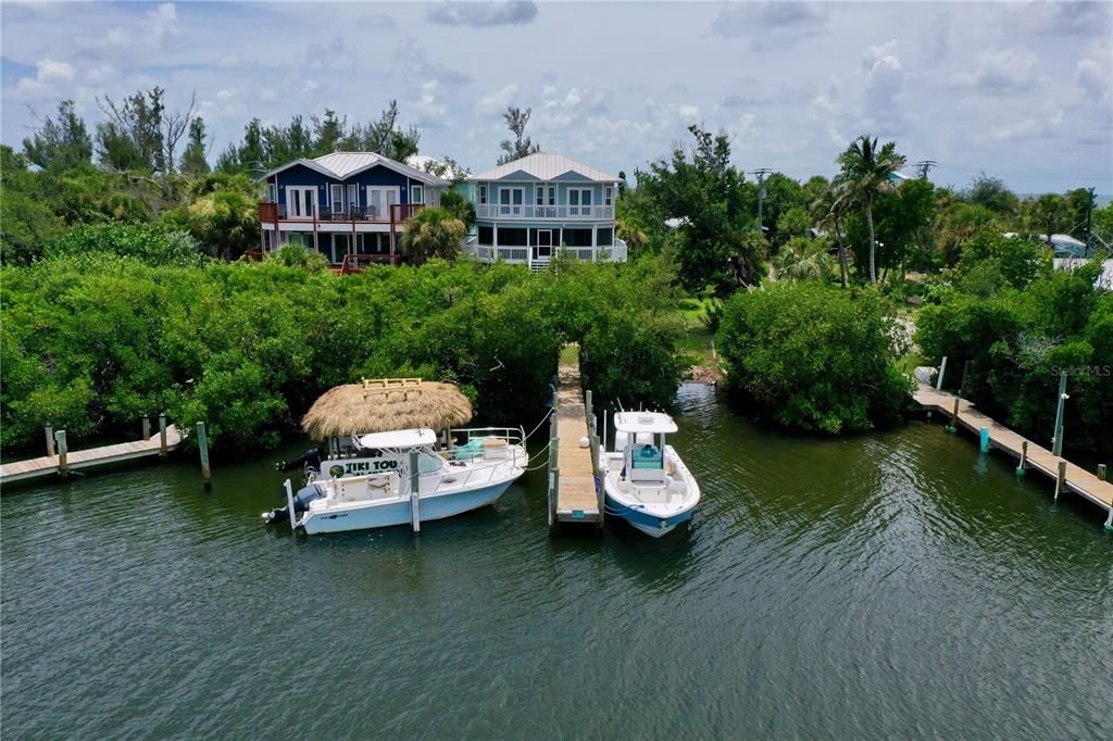 На продажу: $1,000,000 (0.13 acres)