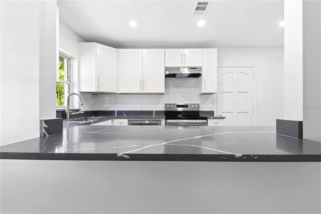 En Venta: $429,000 (3 camas, 2 baños, 1434 Pies cuadrados)