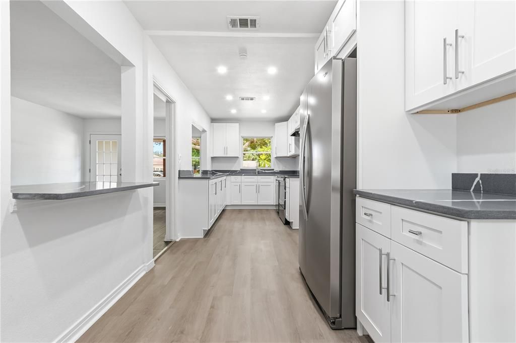 En Venta: $429,000 (3 camas, 2 baños, 1434 Pies cuadrados)