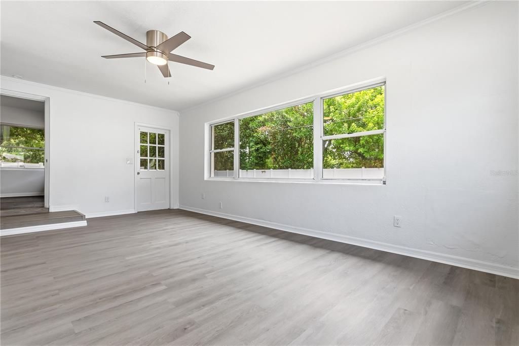 En Venta: $429,000 (3 camas, 2 baños, 1434 Pies cuadrados)