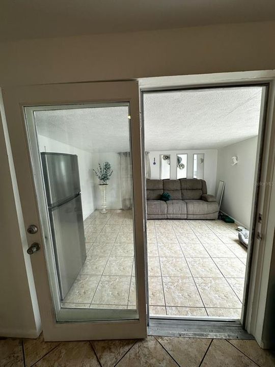 En Venta: $395,000 (3 camas, 2 baños, 1389 Pies cuadrados)