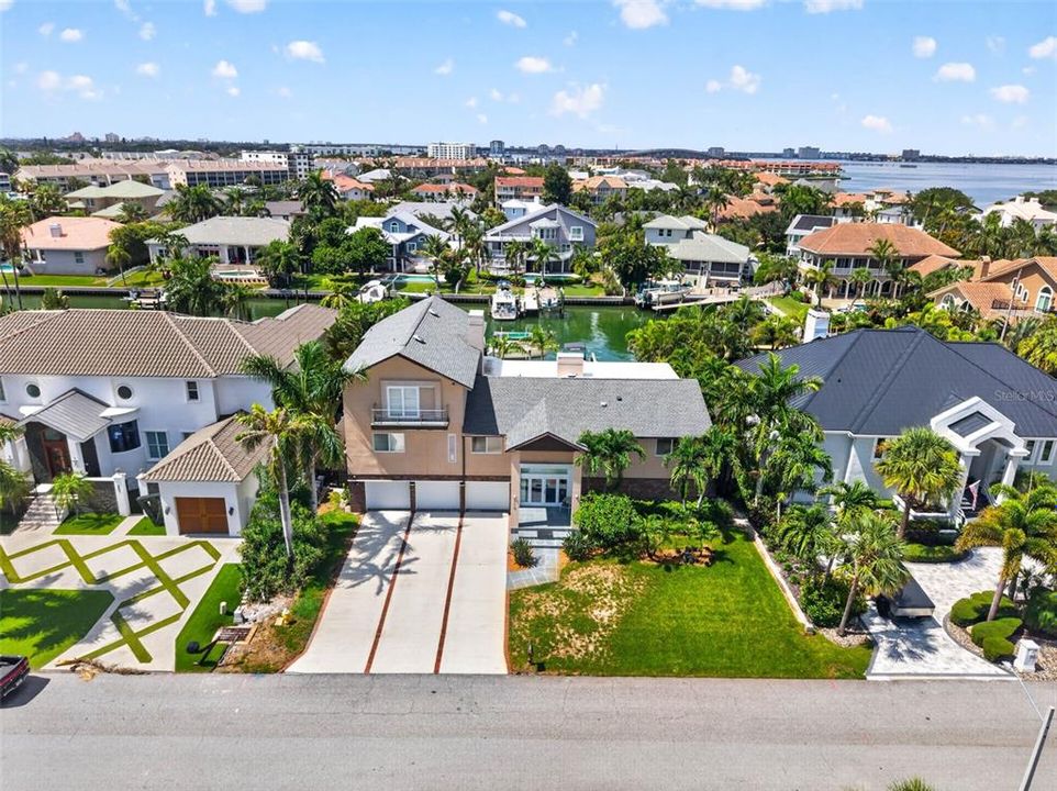 На продажу: $2,495,000 (4 спален, 4 ванн, 4350 Квадратных фут)