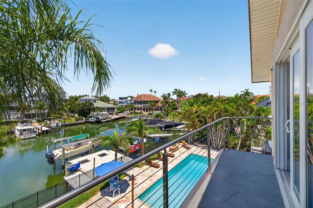 На продажу: $2,495,000 (4 спален, 4 ванн, 4350 Квадратных фут)