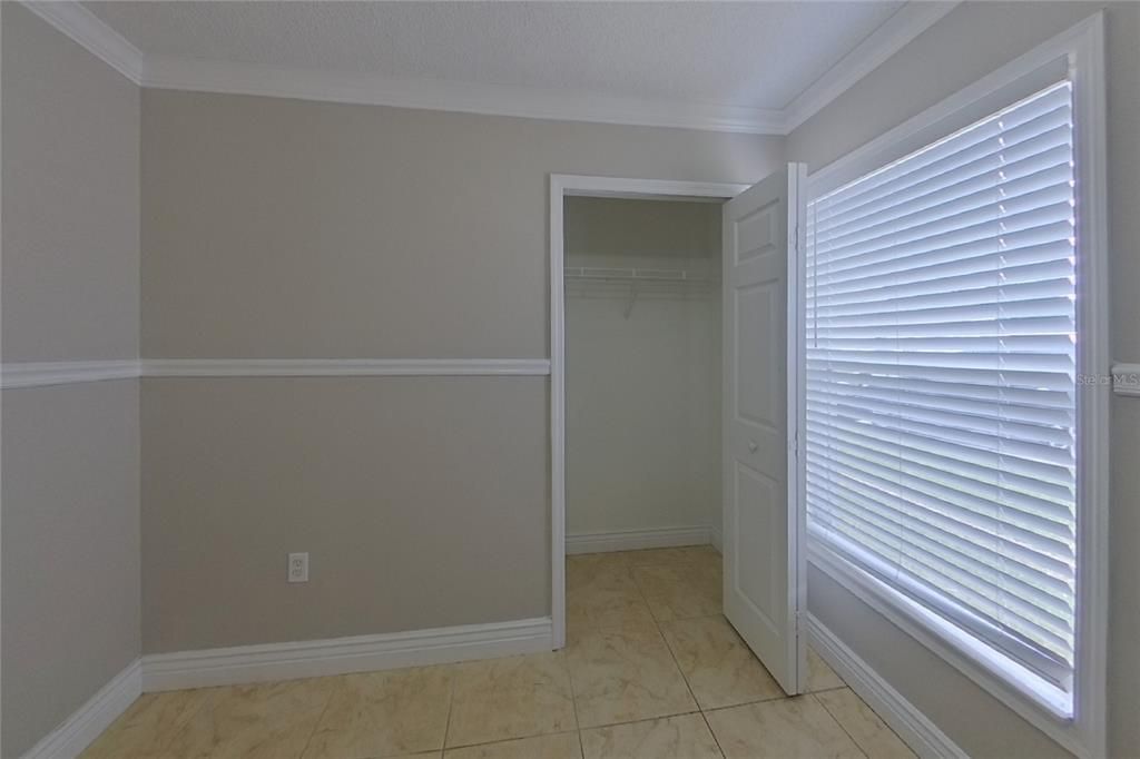 For Rent: $1,849 (4 beds, 2 baths, 1706 Square Feet)