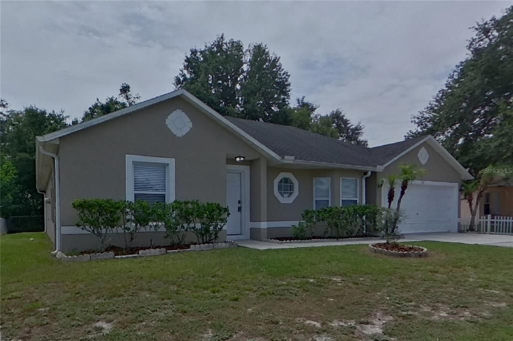 For Rent: $1,849 (4 beds, 2 baths, 1706 Square Feet)