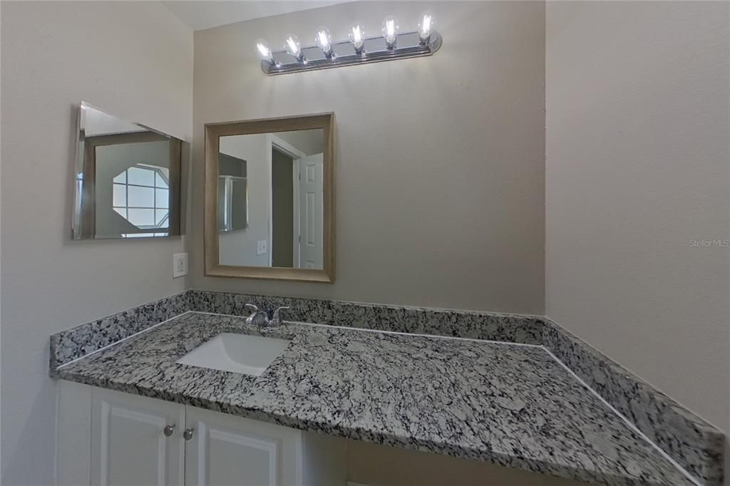For Rent: $1,849 (4 beds, 2 baths, 1706 Square Feet)