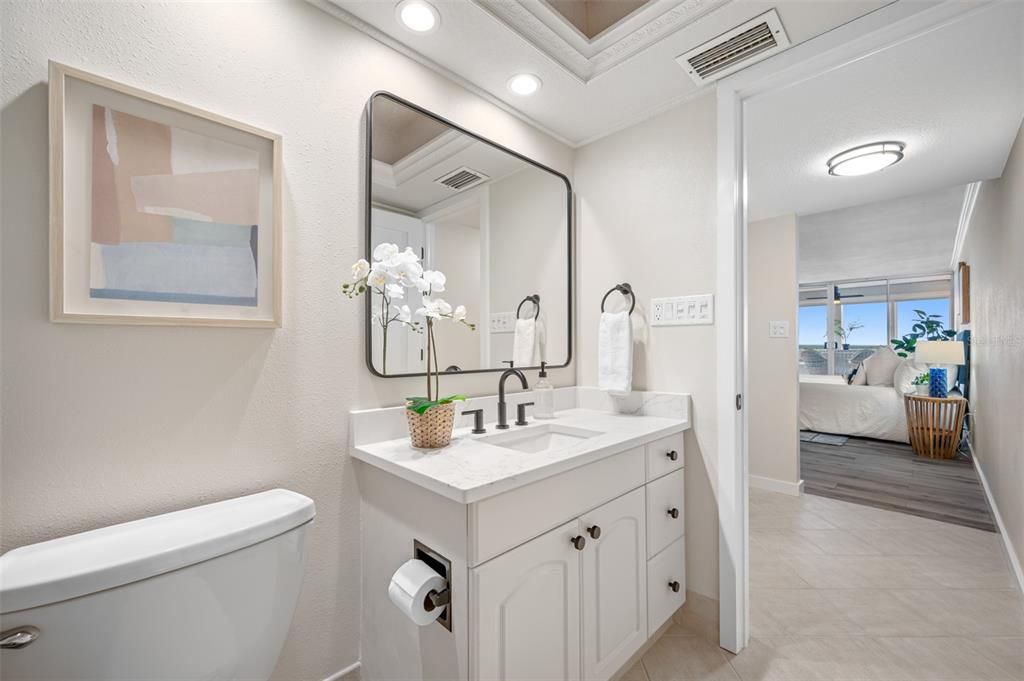 For Rent: $2,900 (1 beds, 1 baths, 995 Square Feet)