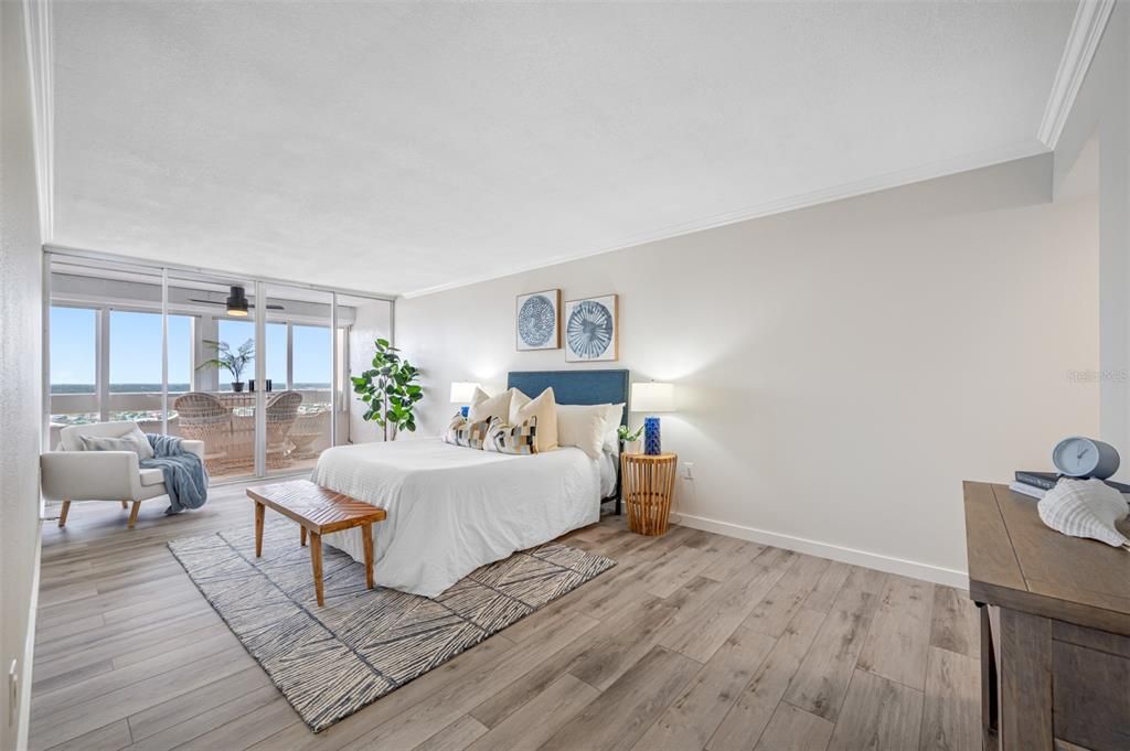 For Rent: $2,900 (1 beds, 1 baths, 995 Square Feet)