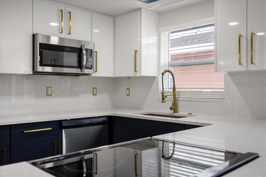 На продажу: $489,900 (4 спален, 3 ванн, 1452 Квадратных фут)