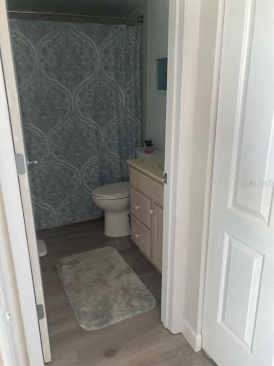 В аренду: $1,900 (2 спален, 2 ванн, 888 Квадратных фут)
