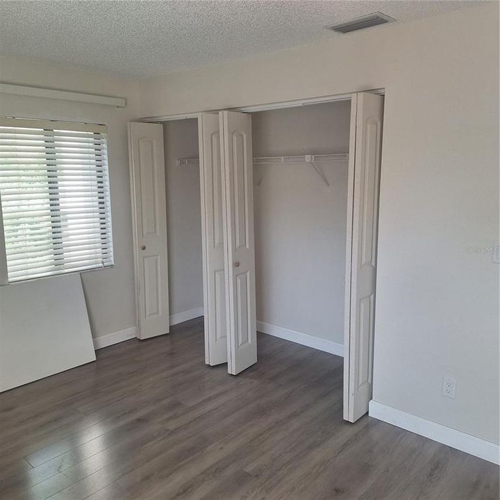 В аренду: $1,900 (2 спален, 2 ванн, 888 Квадратных фут)