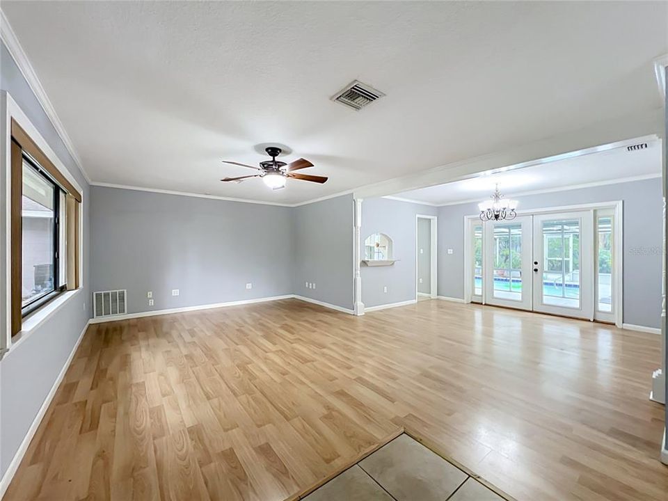 For Sale: $459,000 (4 beds, 3 baths, 1697 Square Feet)