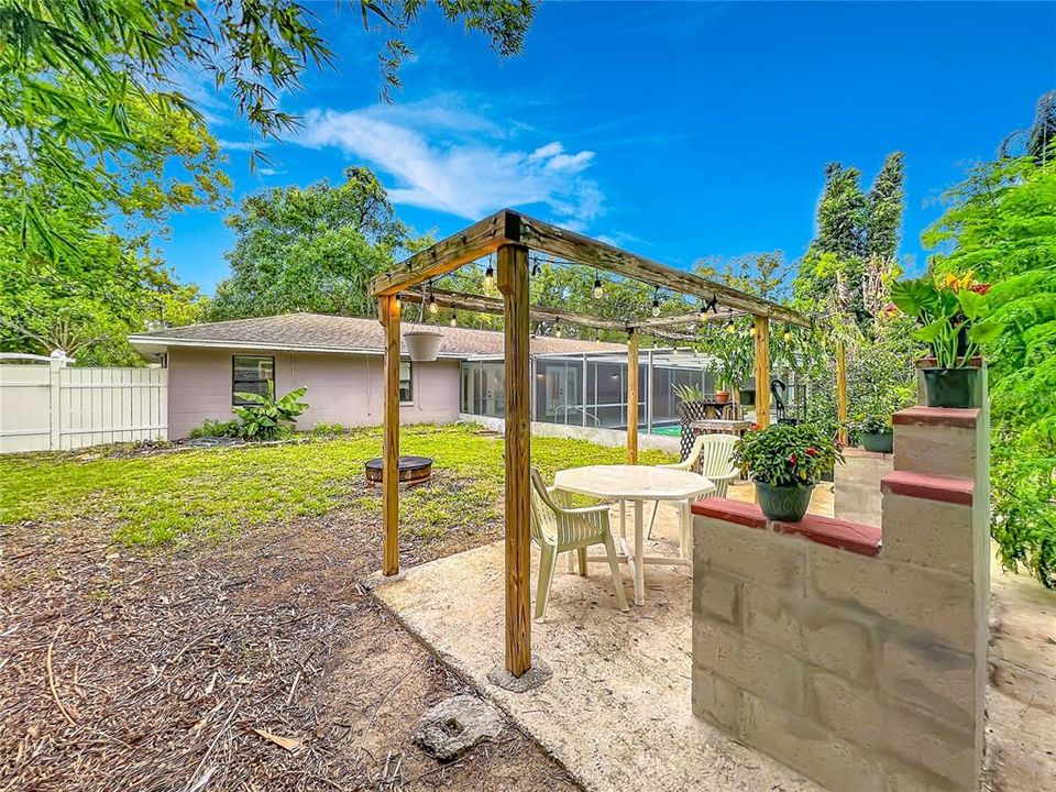 For Sale: $459,000 (4 beds, 3 baths, 1697 Square Feet)