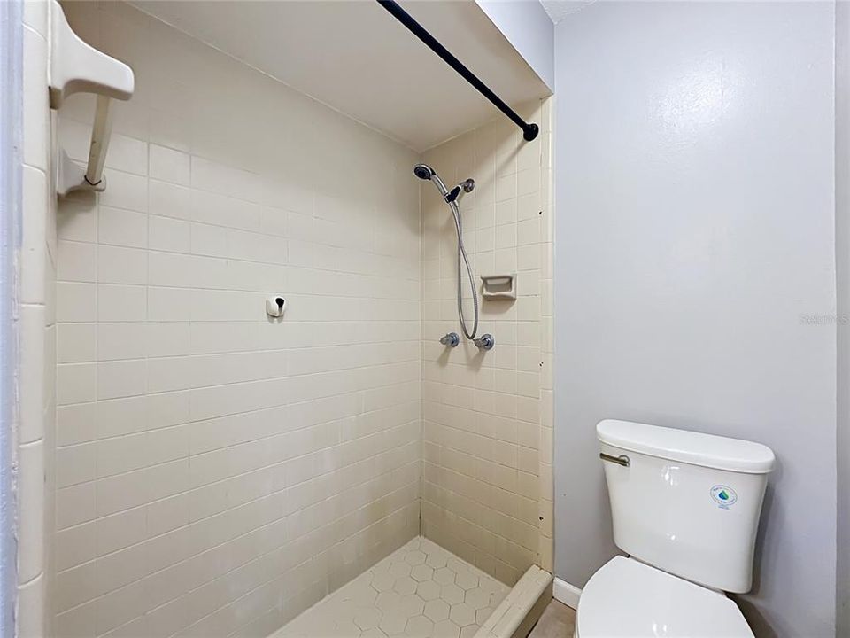 For Sale: $459,000 (4 beds, 3 baths, 1697 Square Feet)