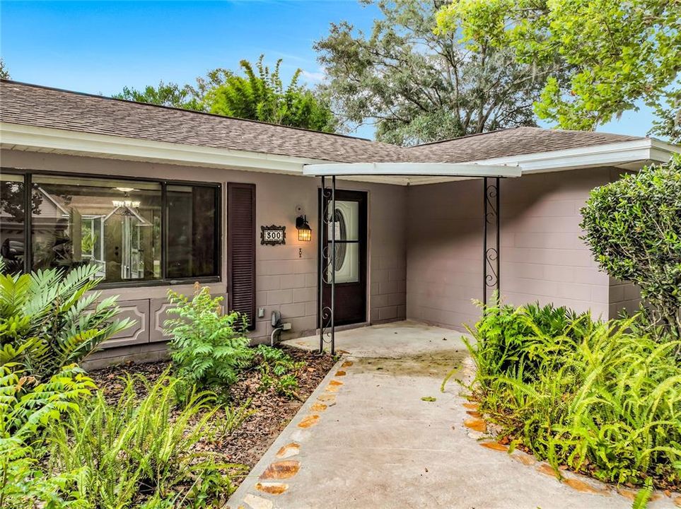 For Sale: $459,000 (4 beds, 3 baths, 1697 Square Feet)