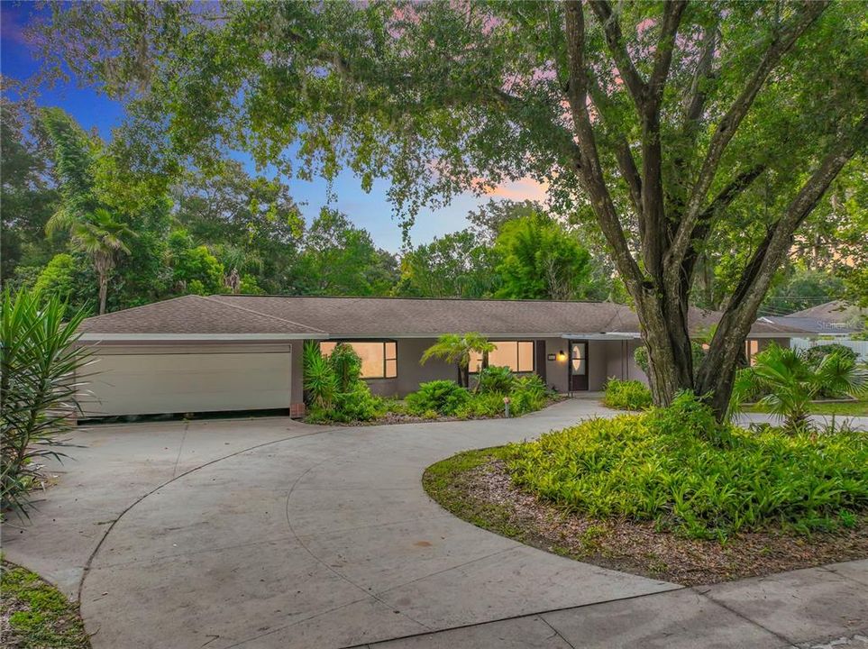 For Sale: $459,000 (4 beds, 3 baths, 1697 Square Feet)