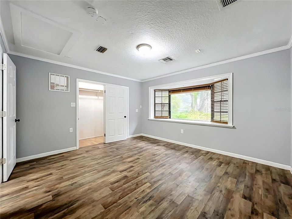 For Sale: $459,000 (4 beds, 3 baths, 1697 Square Feet)