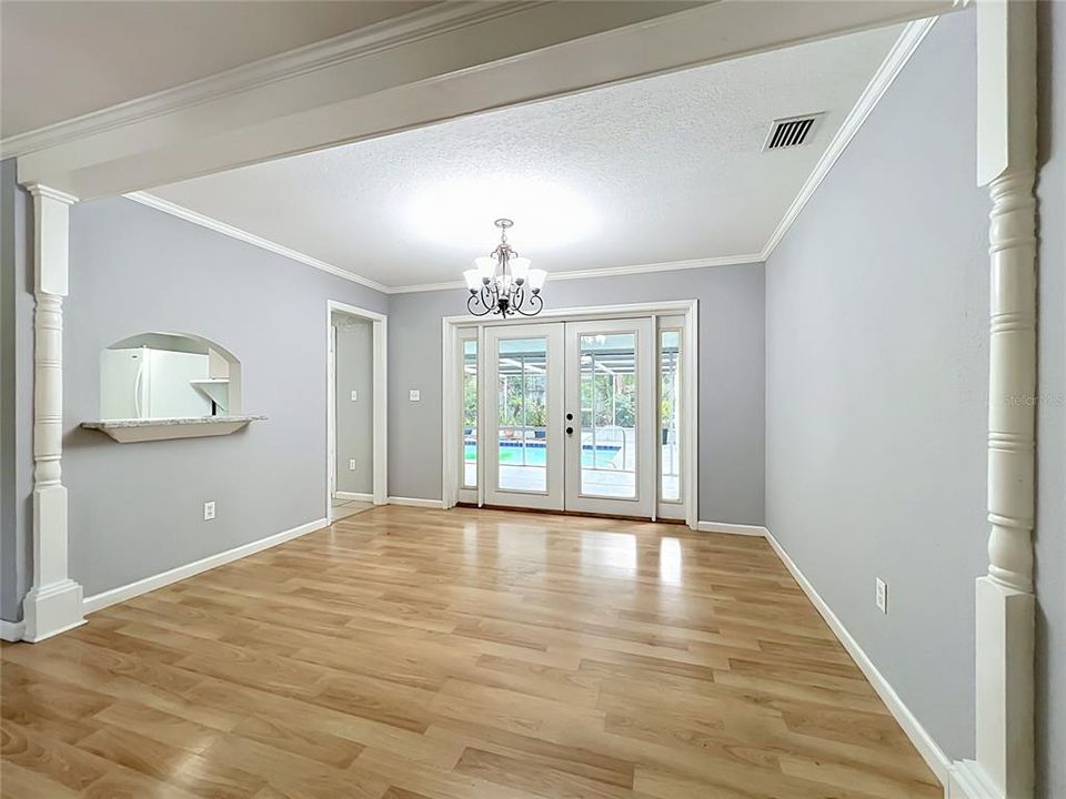 For Sale: $459,000 (4 beds, 3 baths, 1697 Square Feet)