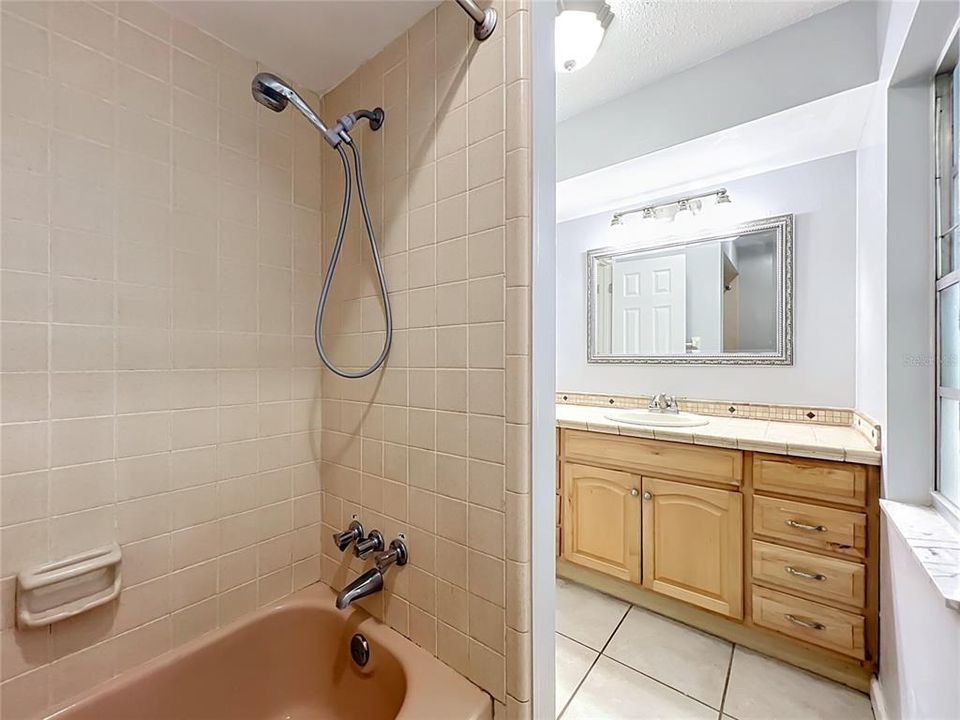 For Sale: $459,000 (4 beds, 3 baths, 1697 Square Feet)